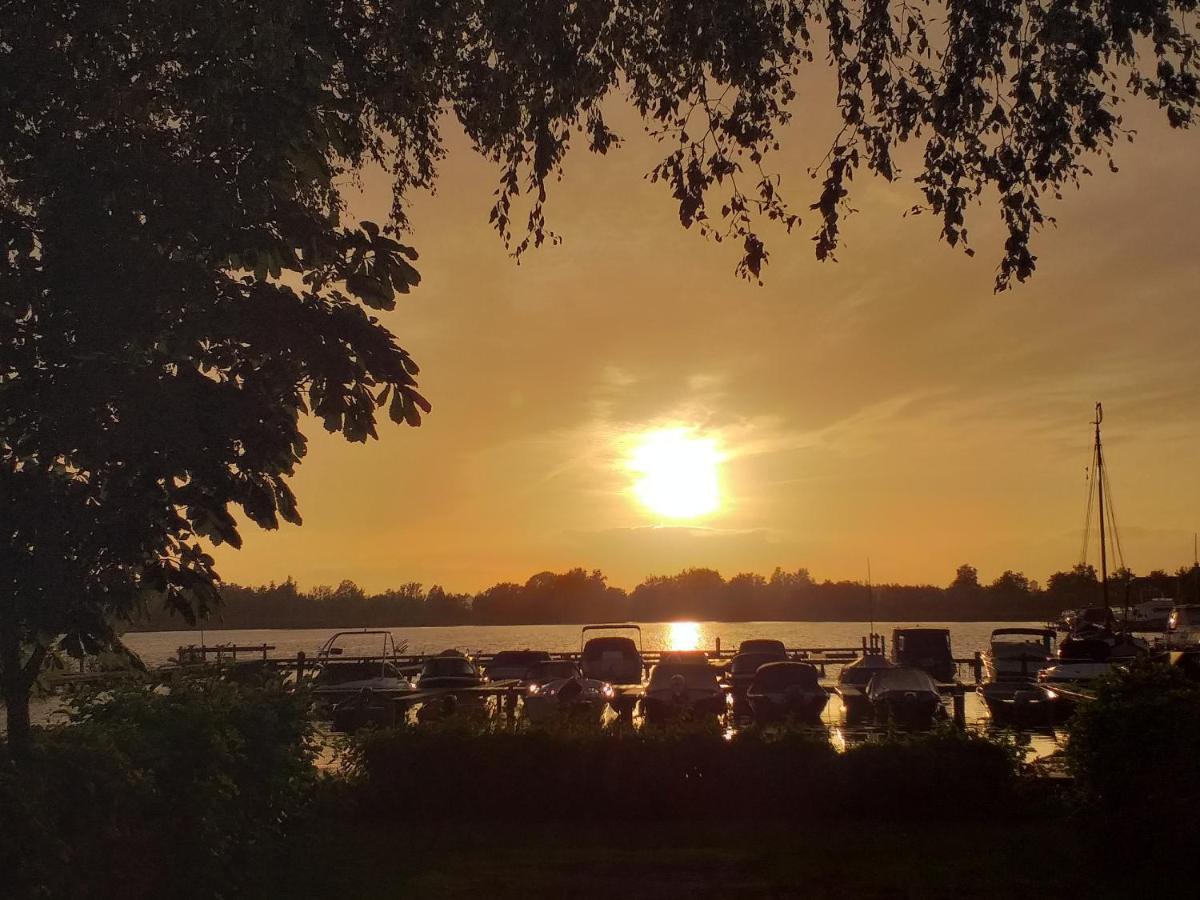 Camping Kleine Belterwijde, Trekkershut Esterno foto